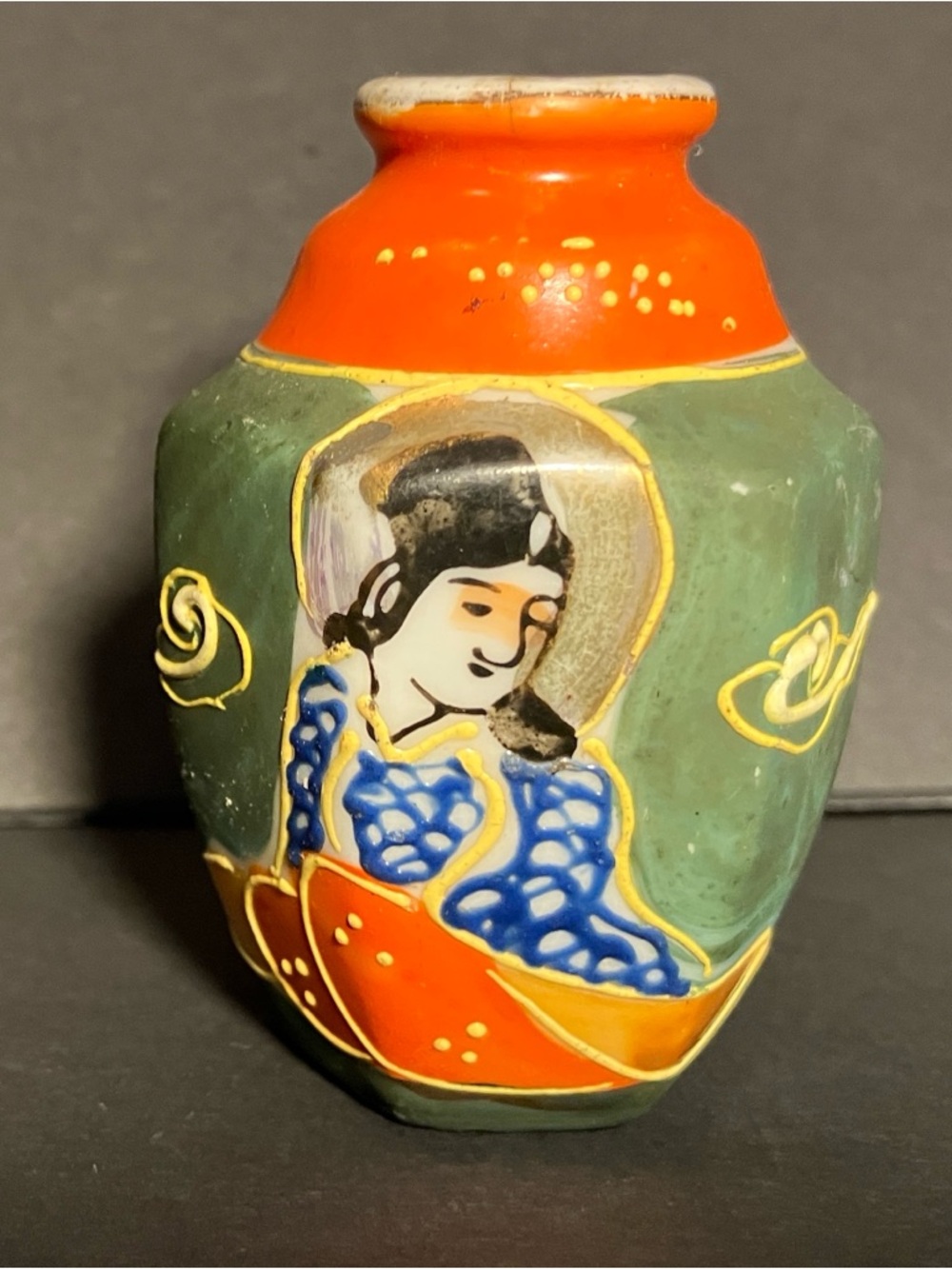 Vintage Japanese Miniature 2.5” Moriage Vase - Trico Nagoya